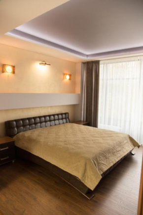 Apartment on Khreshchatyk